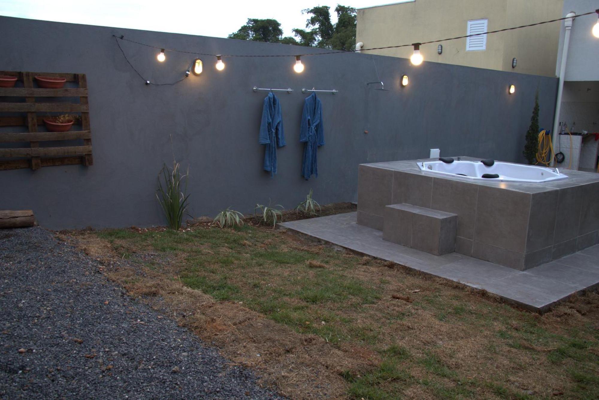 Casa Com Spa De Hidro Com Aquecedor A 700 Mts Do Centro Chapada dos Guimarães エクステリア 写真